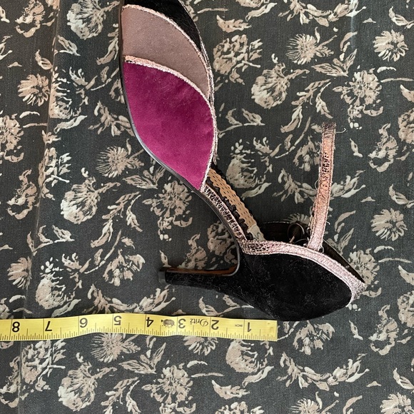 NIB Bettie Page shoes size 9 black/silver - Picture 6 of 6